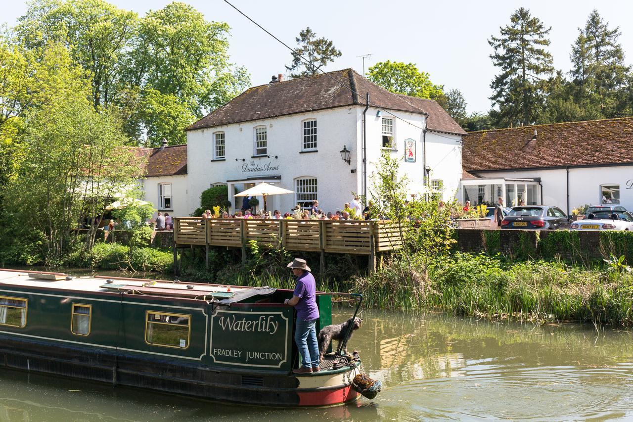 The Dundas Arms Kintbury Exterior foto